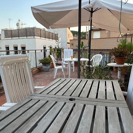 Notaria-Apartamento Y Estudio En Casco Antiguo, Al Lado De Playa, Rambla Y Monasterio, Con Acceso A Terraza Ajardinada Apartamento Sant Feliu de Guixols Exterior foto