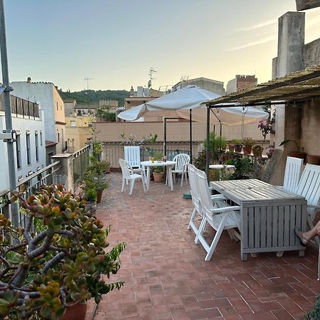 Notaria-Apartamento Y Estudio En Casco Antiguo, Al Lado De Playa, Rambla Y Monasterio, Con Acceso A Terraza Ajardinada Apartamento Sant Feliu de Guixols Exterior foto